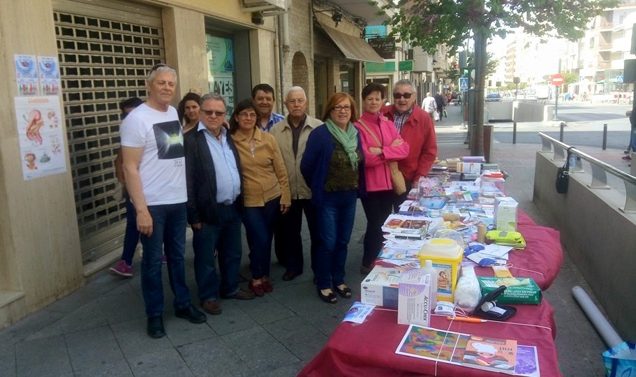 participando en Libros en la calle  ABRIL DE 2015